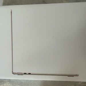 MAC BOOK AIR box
